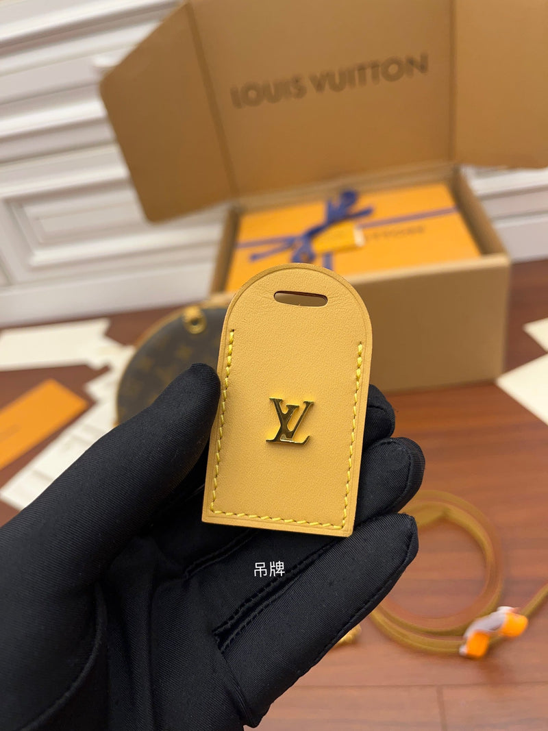 Bolsa Louis Vuitton Boîte Chapeau Souple MM