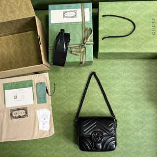 Bolsa Gucci MARMONT MATELASSÉ MINI SHOULDER