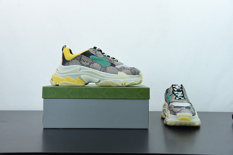 Tênis Gucci X Balenciaga