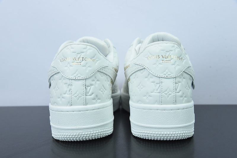 Tênis Louis Vuitton x NIke Air Force 1 Low