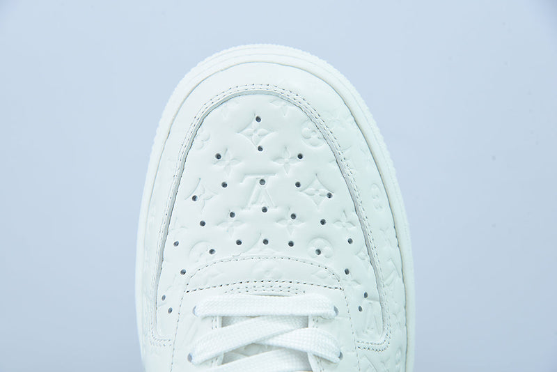 Tênis Louis Vuitton x NIke Air Force 1 Low
