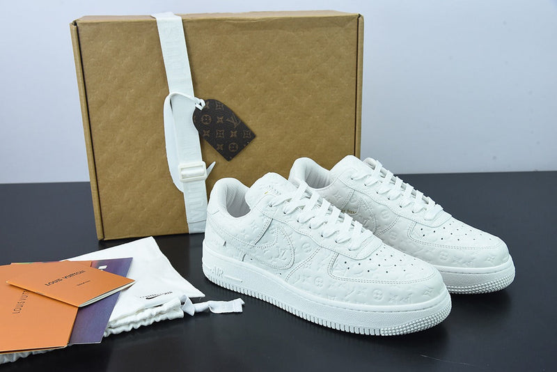 Tênis Louis Vuitton x NIke Air Force 1 Low