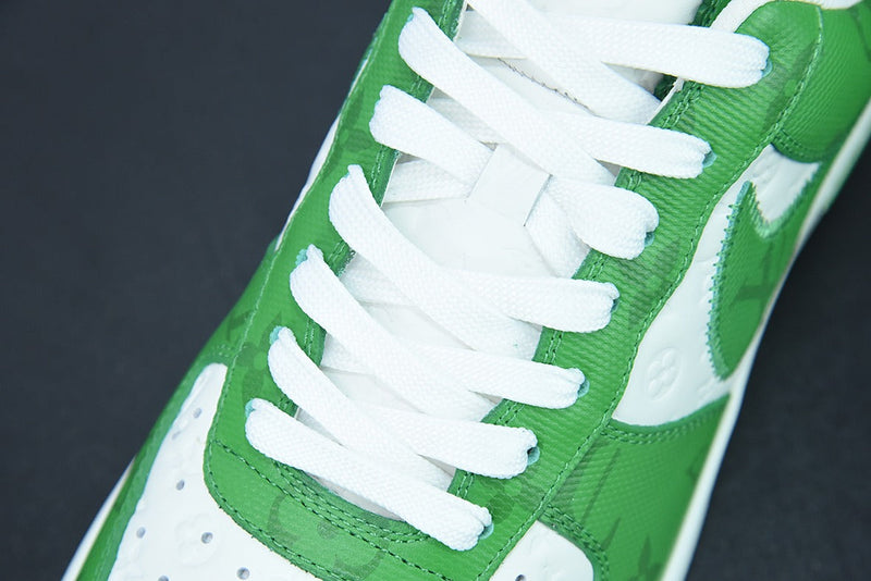 Tênis Louis Vuitton x NIke Air Force 1 Low