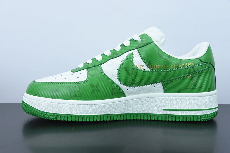 Tênis Louis Vuitton x NIke Air Force 1 Low