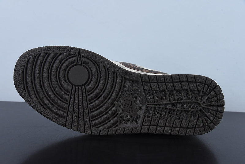 Tênis Louis Vuitton Nike Air Jordan 1 Low AJ1 TS