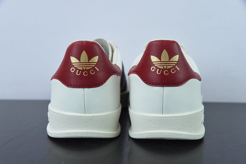 Tênis Gucci x Adidas Originals Gazelle