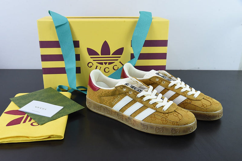 Tênis Gucci X Adidas Originals Gazelle