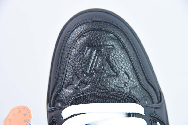 Tênis Louis Vuitton Trainer