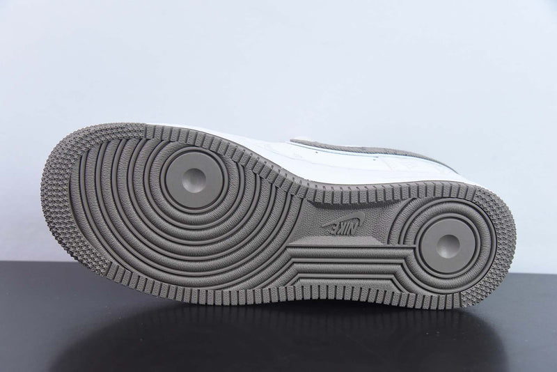 Tênis Louis Vuitton NIke Air Force 1 ’07 Low “
