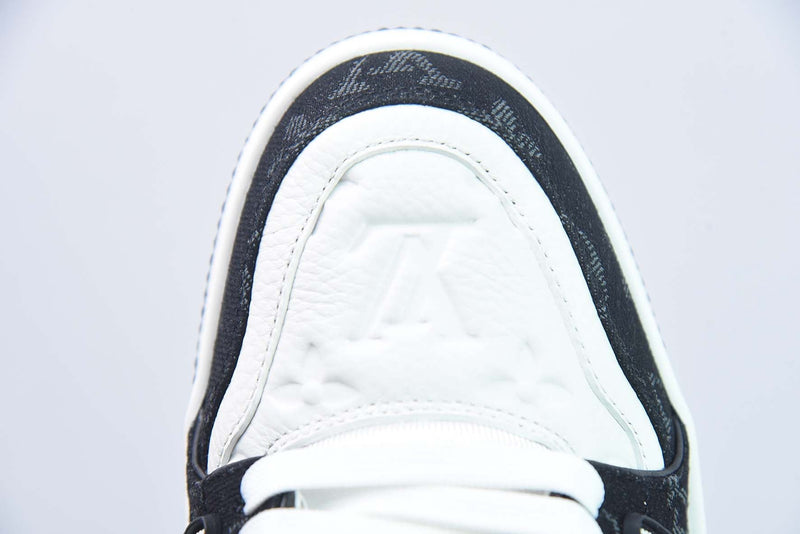 Tênis Louis Vuitton Trainer