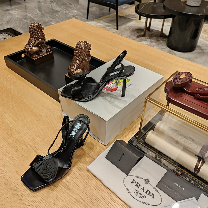 Prada Logo