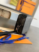 Bolsa Louis Vuitton POCHETTE KASAI