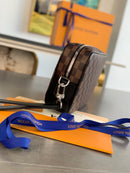 Bolsa Louis Vuitton Pochette Kasai Pouch Bag