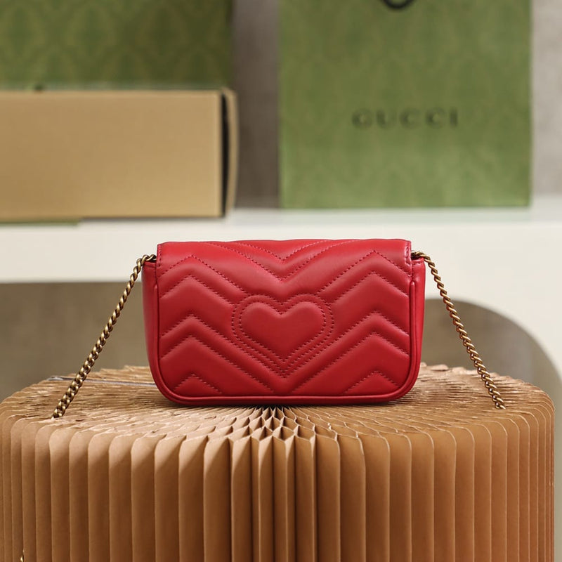 Bolsa Gucci Marmont super mini