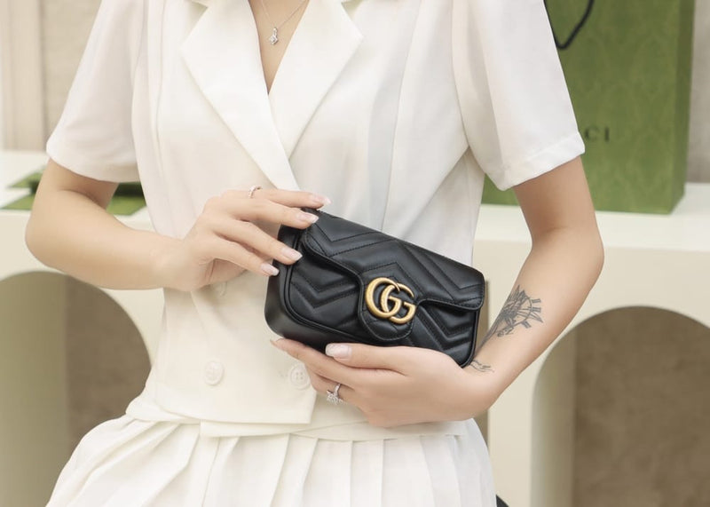 Bolsa Gucci Marmont super mini
