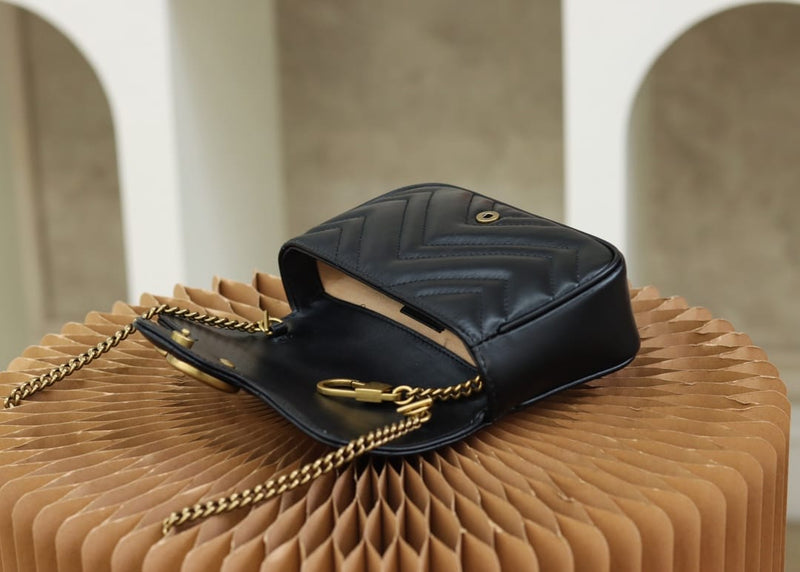 Bolsa Gucci Marmont super mini
