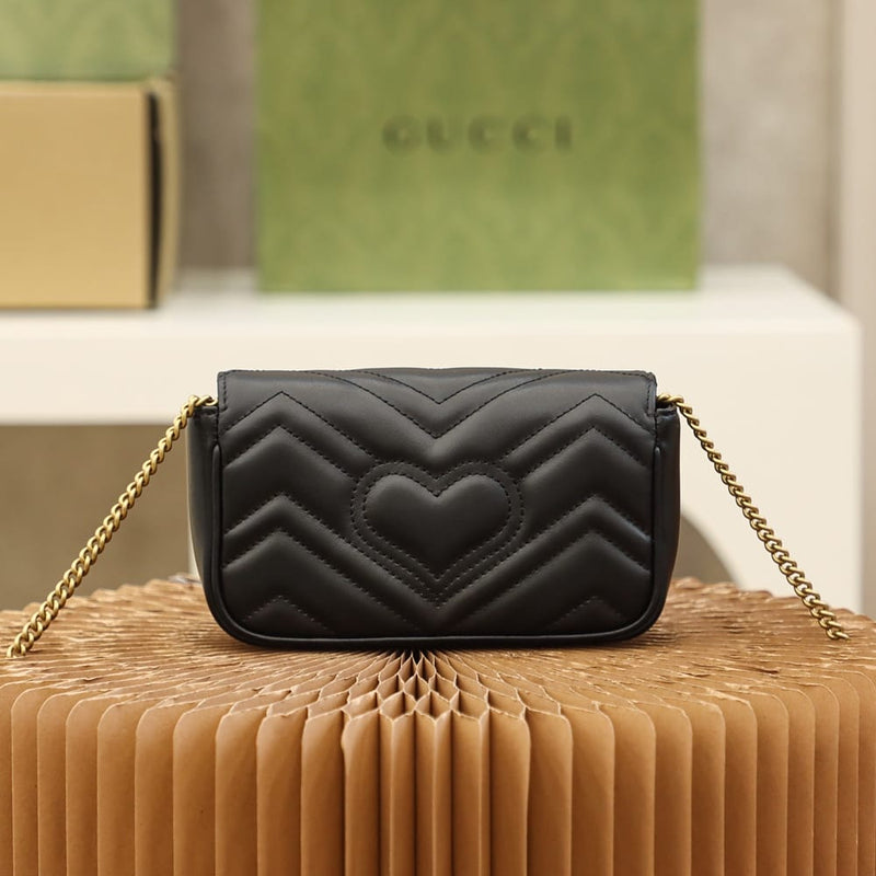 Bolsa Gucci Marmont super mini