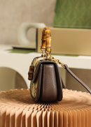 Bolsa Gucci Bamboo 1947 jumbo GG small top handle bag