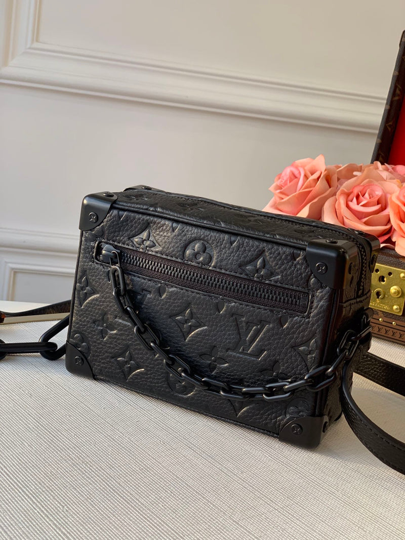 Bolsa Louis Vuitton MINI SOFT TRUNK BAG