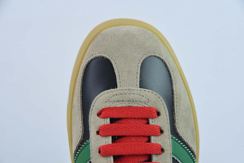 Tênis Gucci X Adidas