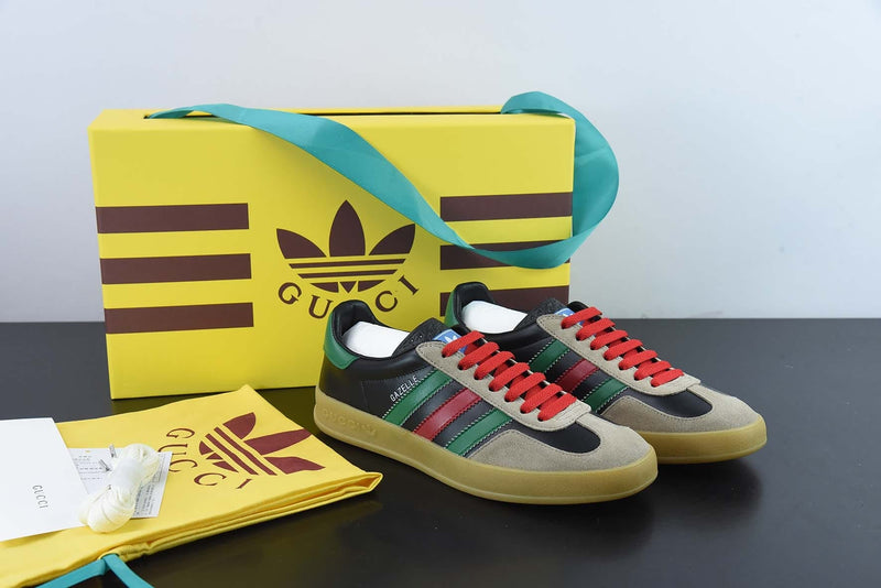 Tênis Gucci X Adidas