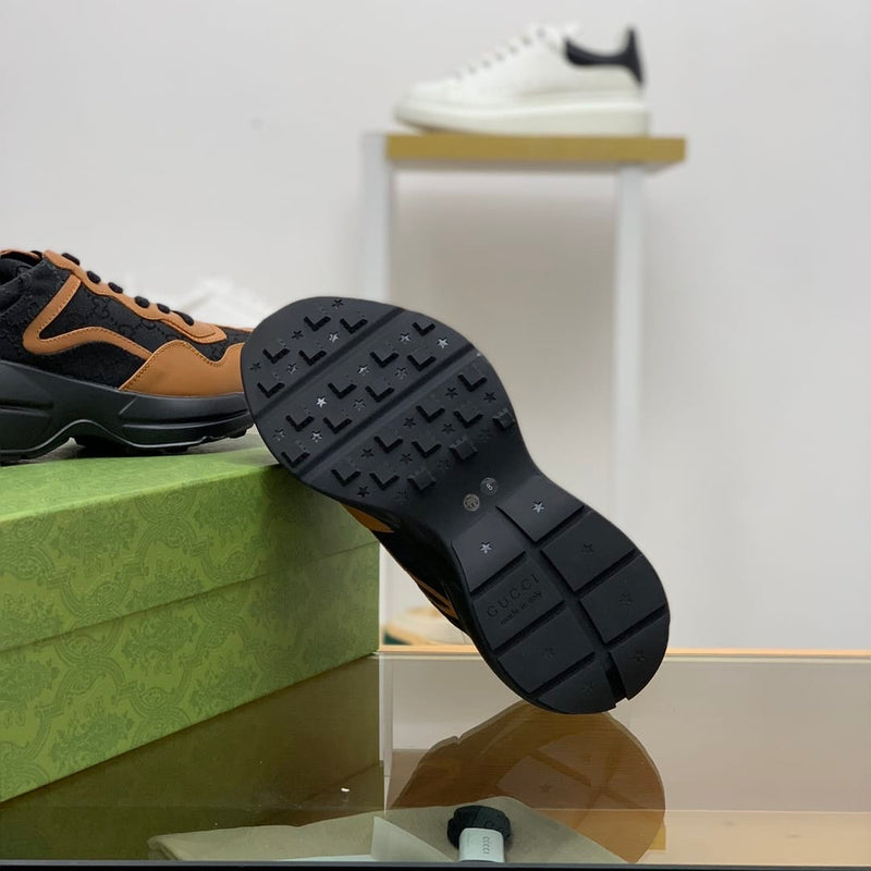 Tênis Gucci