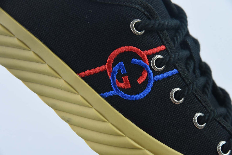 Tênis Gucci