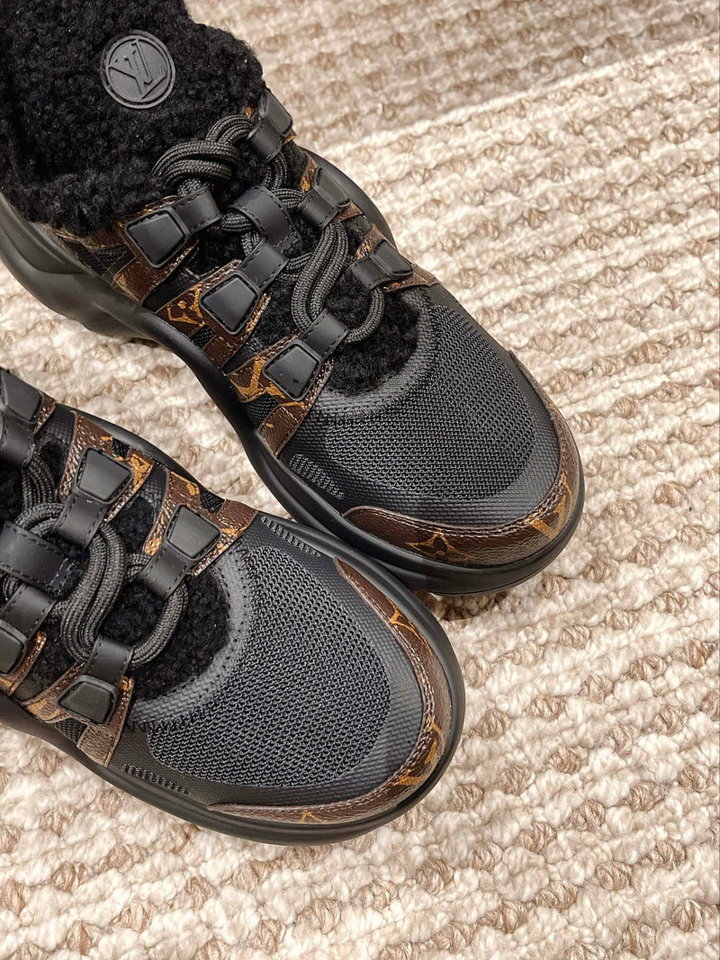 Tênis Louis Vuitton