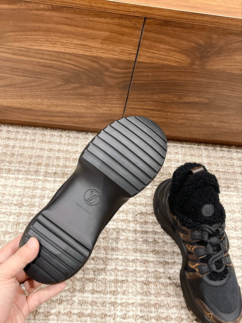 Tênis Louis Vuitton