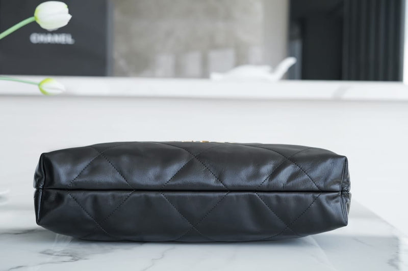 Bolsa CHANEL 22