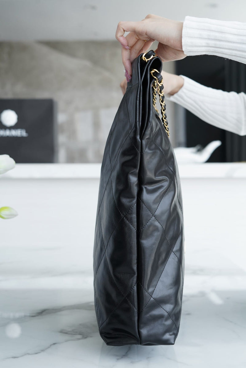 Bolsa CHANEL 22