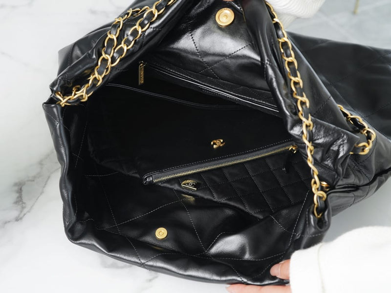 Bolsa CHANEL 22