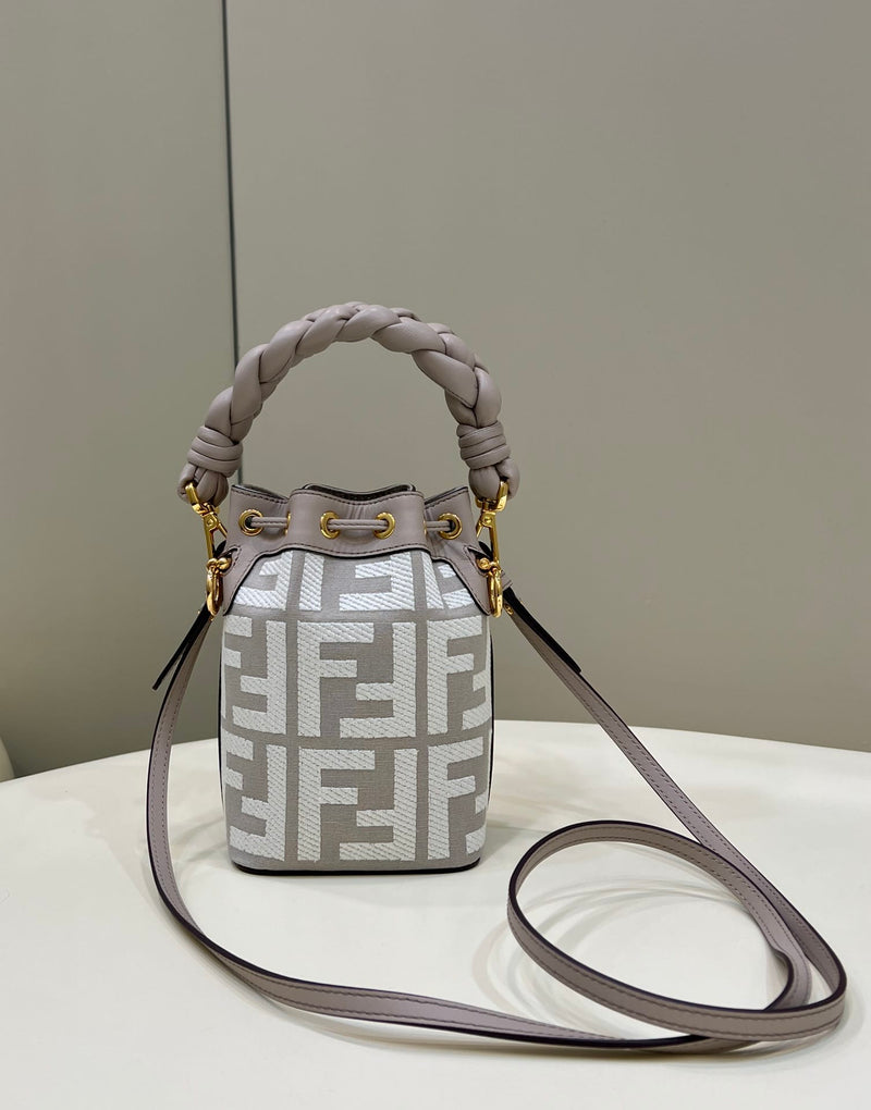 Bolsa FENDI PEEKABOO I See U