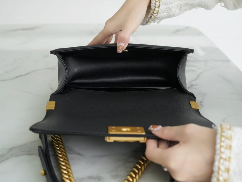 Bolsa CHANEL LEBOY25