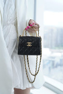 Bolsa CHANEL 22B
