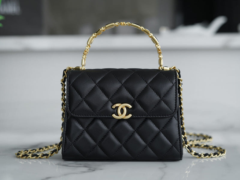 Bolsa CHANEL 22B