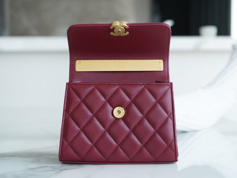 Bolsa CHANEL 22B