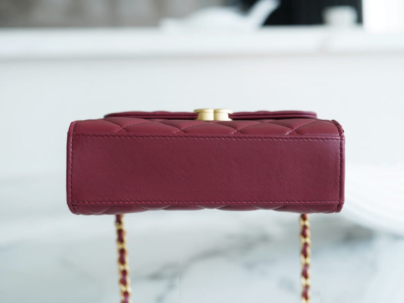 Bolsa CHANEL 22B