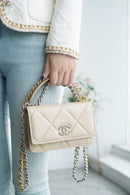 Bolsa CHANEL 19 WOC