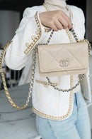 Bolsa CHANEL 19 WOC