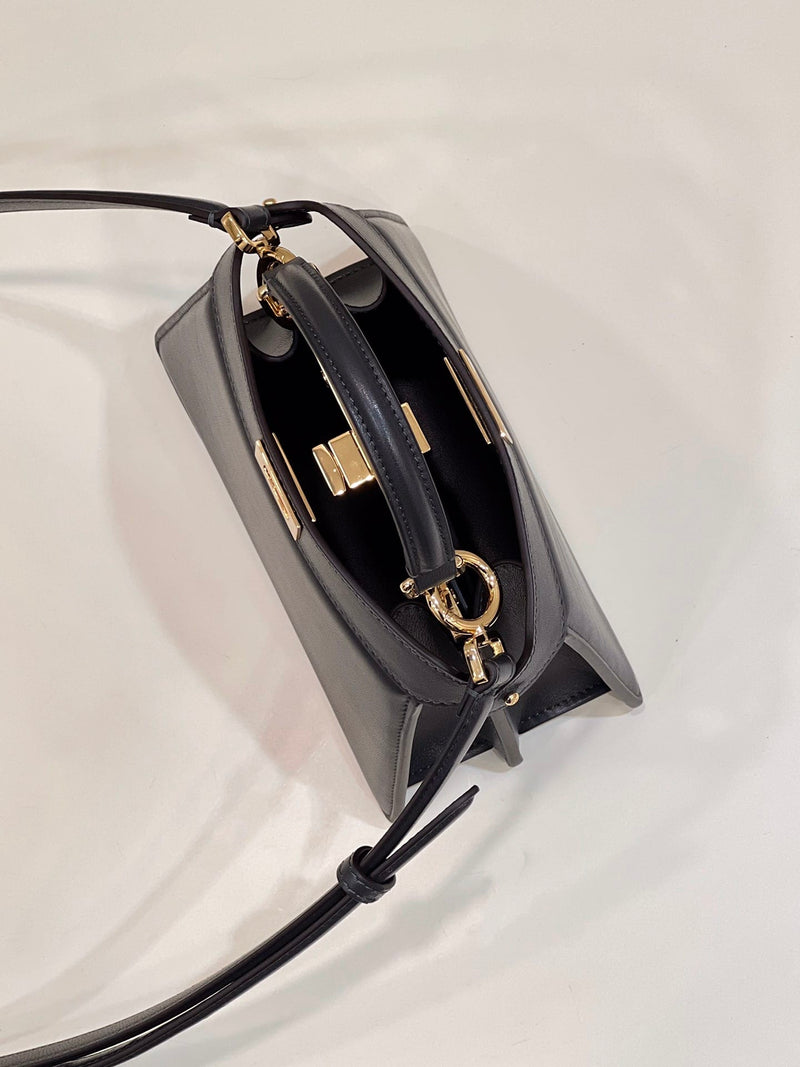 Bolsa FENDI peekaboo