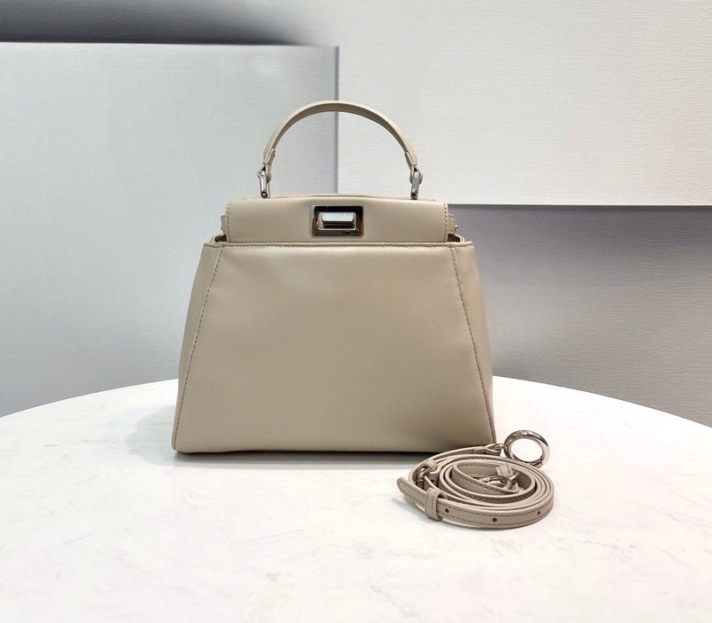 Bolsa FENDI peekaboo