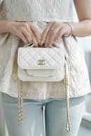 Bolsa CHANEL 22B Mini