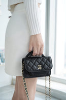Bolsa CHANEL 22B Mini