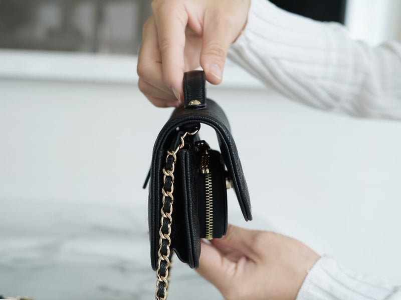 Bolsa CHANEL 22B Mini