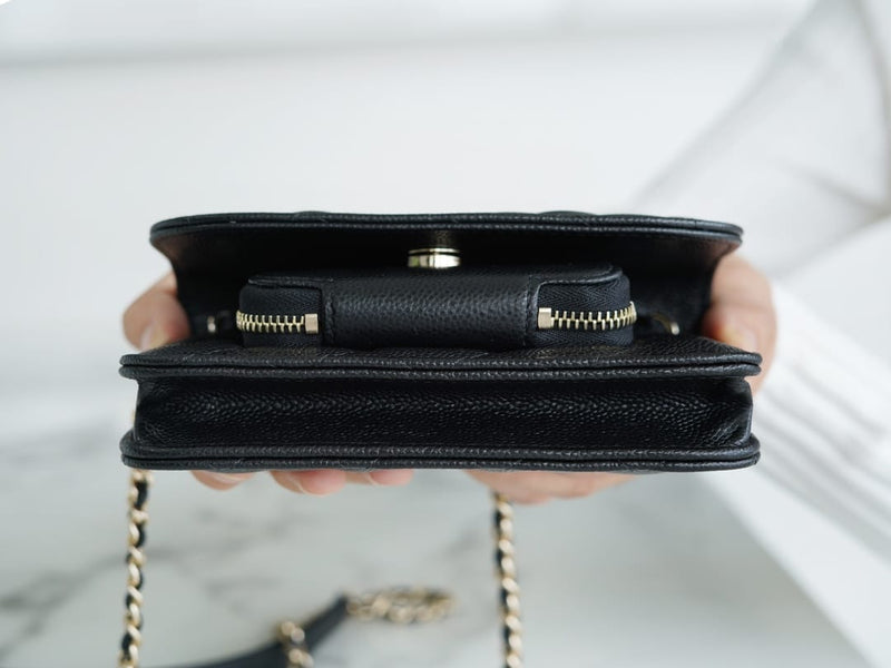 Bolsa CHANEL 22B Mini