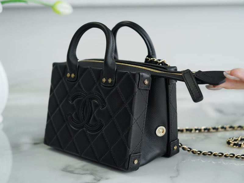 Bolsa CHANEL 22B