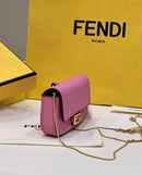 Bolsa FENDI NANO BAGUETTE