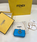 Bolsa FENDI NANO BAGUETTE