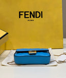 Bolsa FENDI NANO BAGUETTE